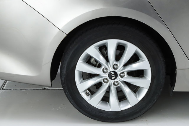 Used 2018 Kia Optima LX w/ Convenience Package FWD image 16