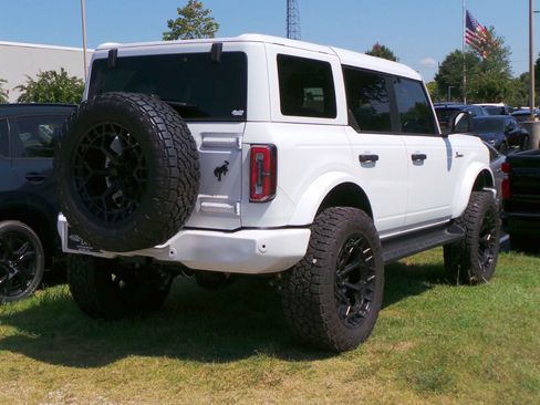 Used 2026 Ford Bronco Outer Banks AWD/4WD image 3