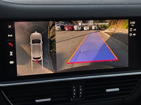 Used 2023 Porsche Cayenne Platinum Edition image 26