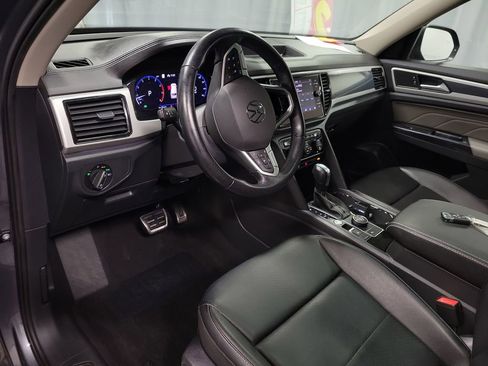 Used 2021 Volkswagen Atlas SEL R-Line AWD/4WD image 13