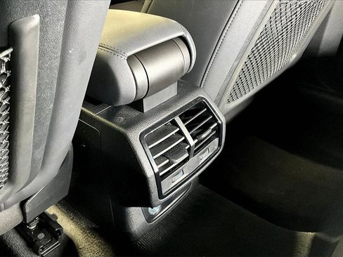 Used 2022 Audi Q3 2.0T Premium Plus image 10