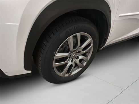 Used 2015 Lexus NX 300h AWD image 4