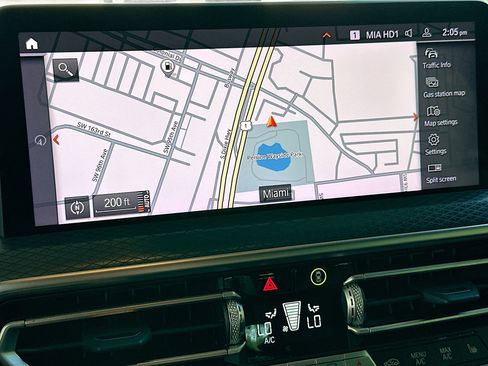 Used 2024 BMW X4 xDrive30i w/ Premium Package image 13