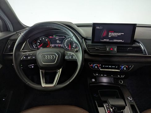 Used 2022 Audi Q5 2.0T Premium w/ Convenience Package image 6