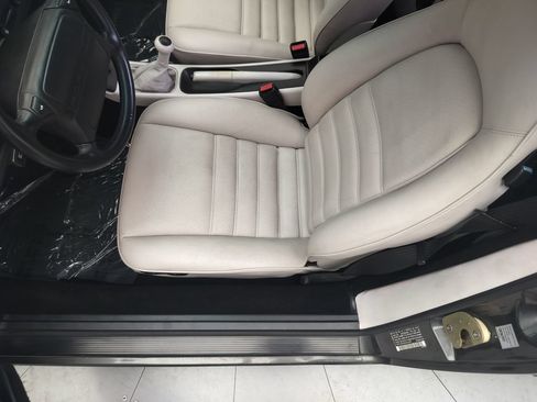 Used 1992 Porsche 911 Carrera RWD image 7