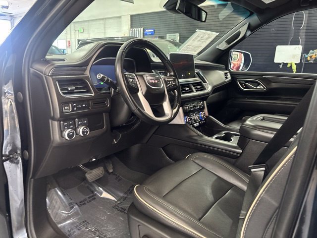 Used 2023 GMC Yukon SLT AWD/4WD image 14
