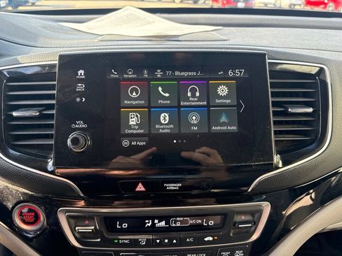 Used 2019 Honda Pilot Touring image 20