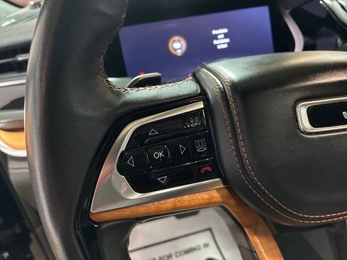 Used 2023 Jeep Grand Cherokee Summit AWD/4WD image 19