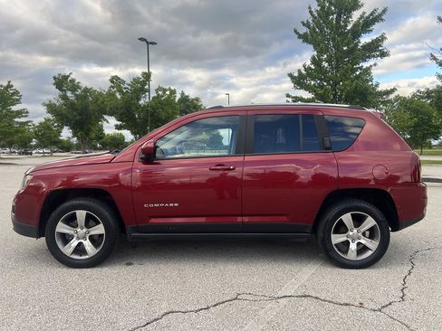 Used 2016 Jeep Compass High Altitude FWD image 2