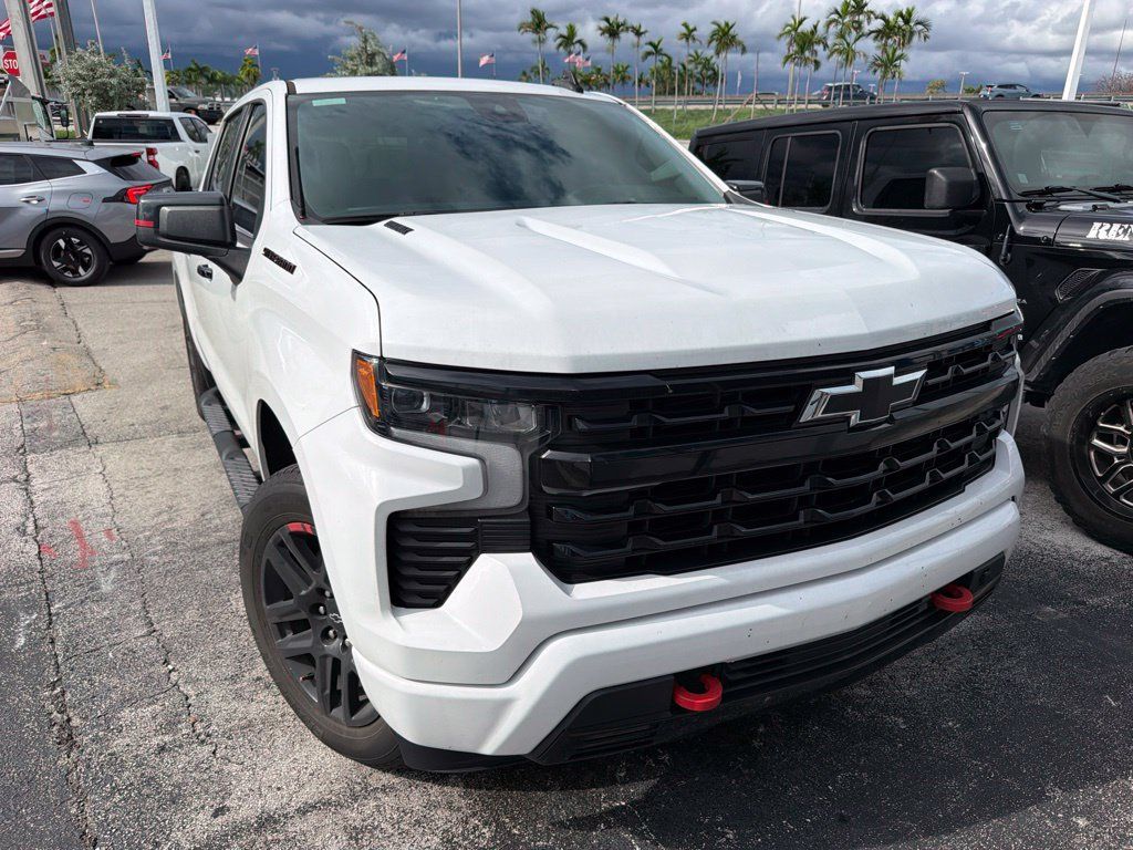 Used 2023 Chevrolet Silverado 1500 RST w/ Redline Edition RWD image 2