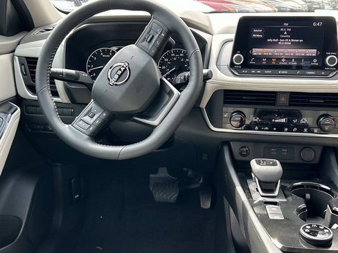 New 2026 Nissan Rogue SV AWD/4WD image 24