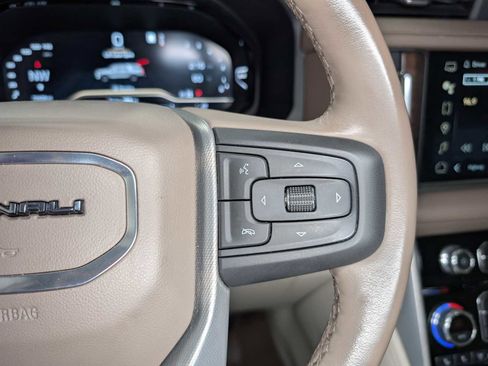 Certified 2022 GMC Yukon Denali w/ Max Trailering Package AWD/4WD image 38