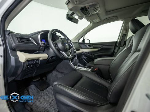 Used 2022 Subaru Ascent Limited w/ Technology Package AWD/4WD image 10