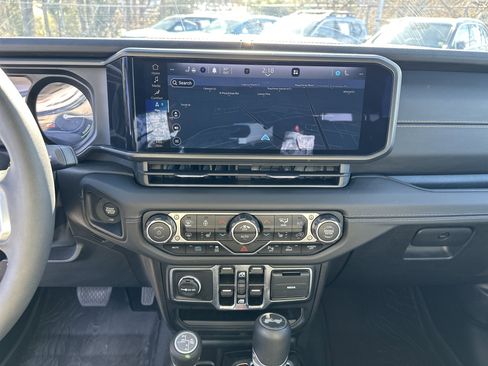 Used 2024 Jeep Wrangler Sahara w/ Technology Group image 31