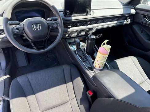 Used 2023 Honda Accord EX image 7