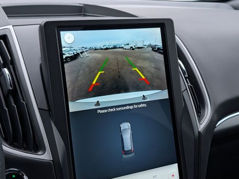 Used 2024 Ford Edge ST-Line image 21