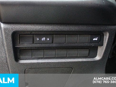 Used 2024 Mitsubishi Outlander SE image 29