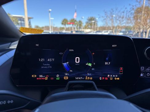 Used 2024 Chevrolet Equinox EV RS image 26