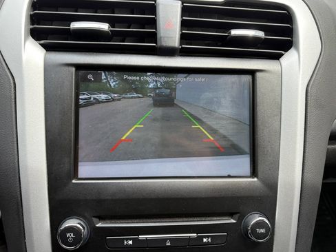 Used 2016 Ford Fusion SE image 33