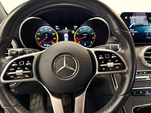 Used 2022 Mercedes-Benz GLC 300 4MATIC image 32