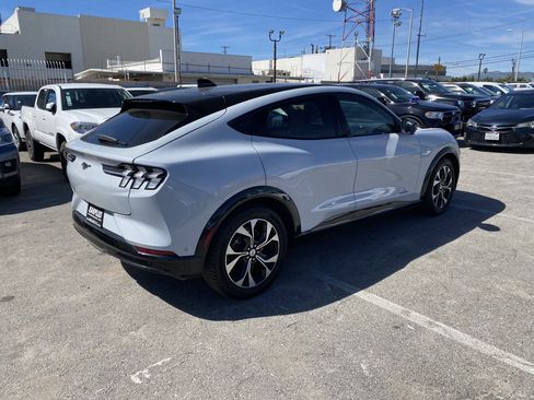 Used 2022 Ford Mustang Mach-E Premium image 8