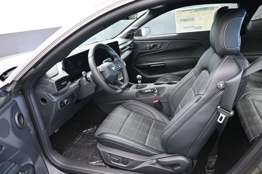New 2026 Ford Mustang GT Premium w/ GT Performance Package RWD image 17