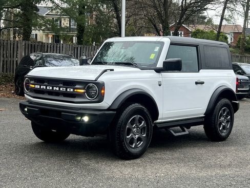 Used 2024 Ford Bronco Big Bend image 3