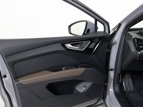 Used 2024 Audi Q4 e-tron Premium Plus image 24