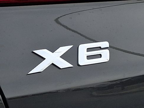 New 2026 BMW X6 xDrive40i image 25