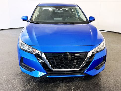 Used 2022 Nissan Sentra SV w/ Trunk Package image 2