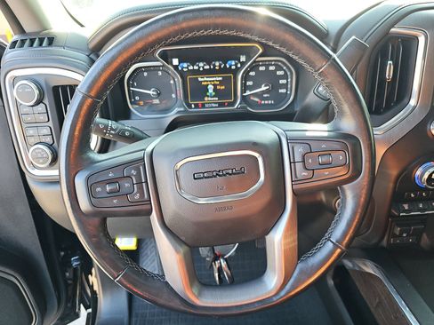 Used 2022 GMC Sierra 3500 Denali image 17