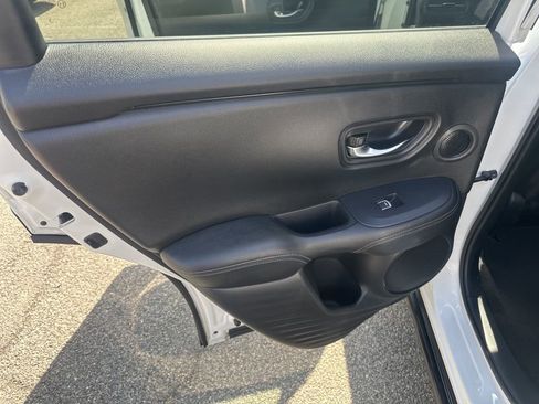 Used 2024 Honda HR-V EX-L image 24