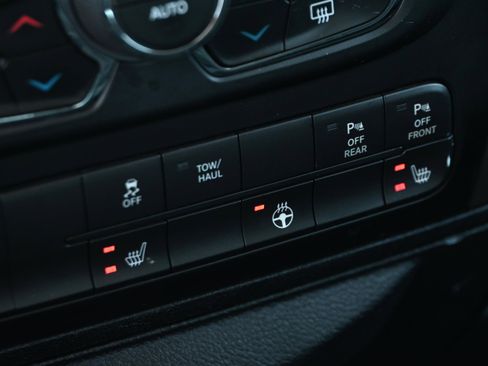 Used 2017 RAM 1500 Big Horn image 24