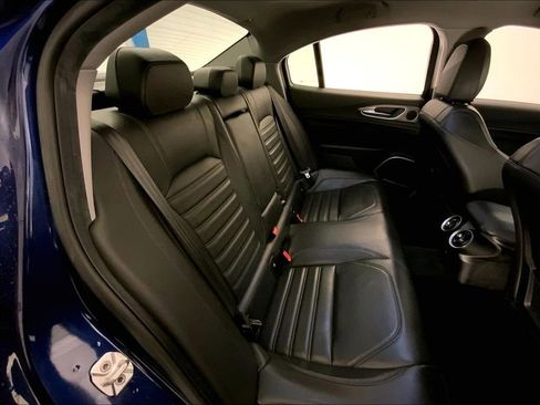 Used 2017 Alfa Romeo Giulia Ti w/ TI 19" Sport Package image 14