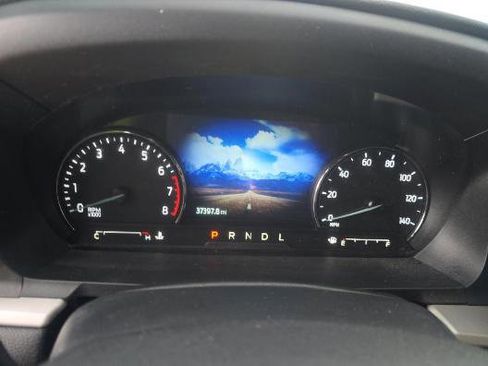 Used 2023 Ford Explorer XLT w/ Equipment Group 202A AWD/4WD image 9