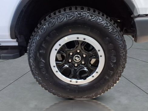 Used 2024 Ford Bronco Outer Banks w/ Sasquatch Package image 2