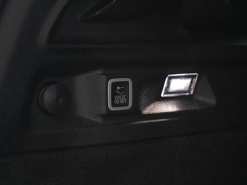 Used 2023 Jeep Grand Cherokee L Summit w/ Advanced Protech Group IV image 19