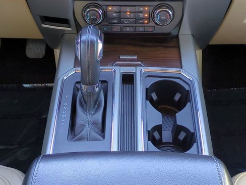 Used 2017 Ford F150 Lariat image 19