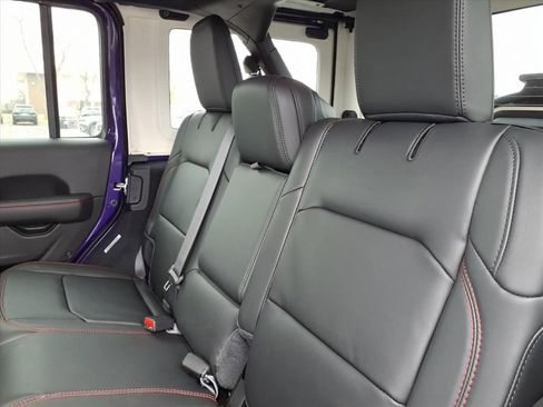 New 2026 Jeep Wrangler Unlimited Rubicon AWD/4WD image 13
