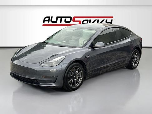 Used 2023 Tesla Model 3 Standard Range RWD image 3