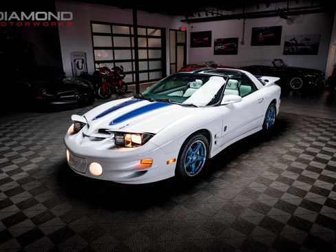 Used 1999 Pontiac Firebird Formula image 45