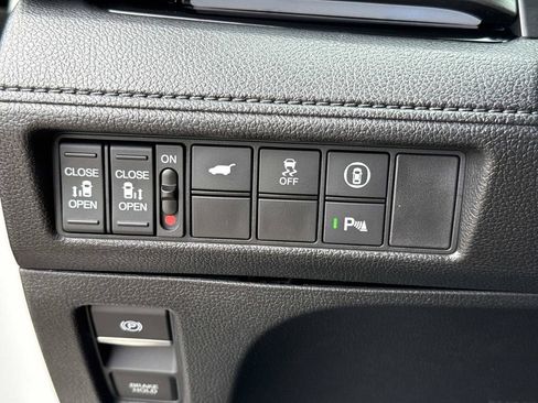 Used 2023 Honda Odyssey Touring image 42