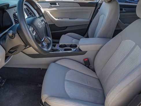 Used 2017 Hyundai Sonata SE image 10