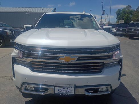 Used 2021 Chevrolet Silverado 1500 High Country w/ Technology Package AWD/4WD image 3
