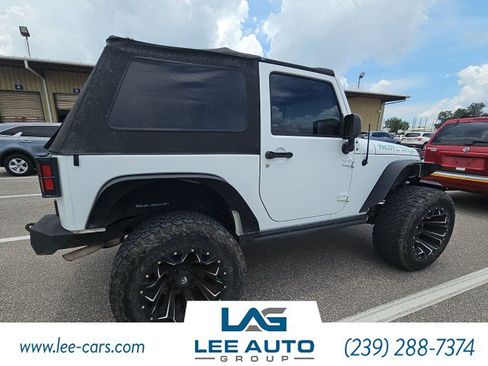 Used 2016 Jeep Wrangler Sport AWD/4WD image 4