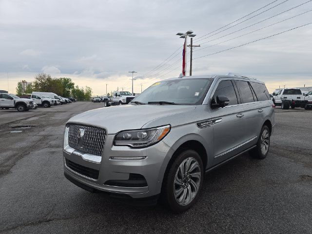 Used 2023 Lincoln Navigator Reserve AWD/4WD image 8