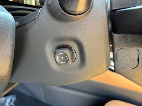 Used 2025 Lexus NX 250 FWD w/ Accessory Package (K3) image 20