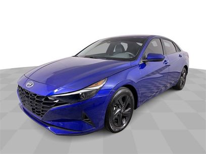 Used 2022 Hyundai Elantra SEL w/ Convenience Package