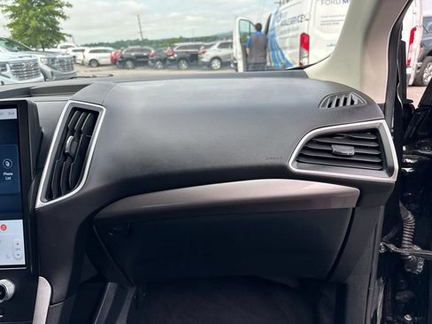 Used 2024 Ford Edge SEL AWD/4WD image 17
