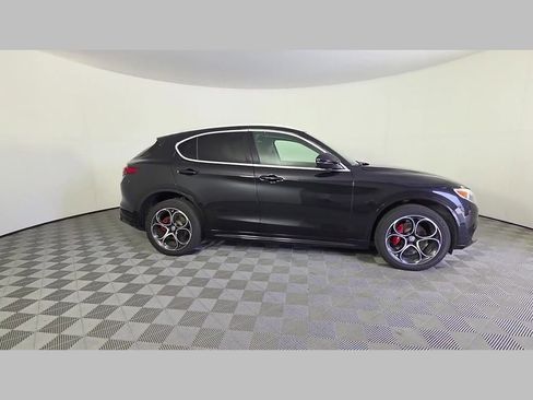 Used 2020 Alfa Romeo Stelvio Ti w/ Active Blind Spot Package AWD/4WD image 35